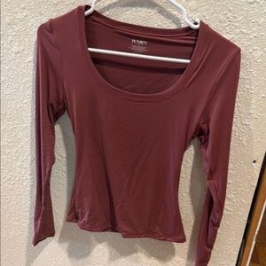 Women's Burgundy Long Sleeve Top